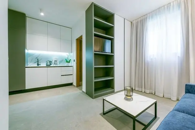 Villa (Five Bedroom villa with Pool)