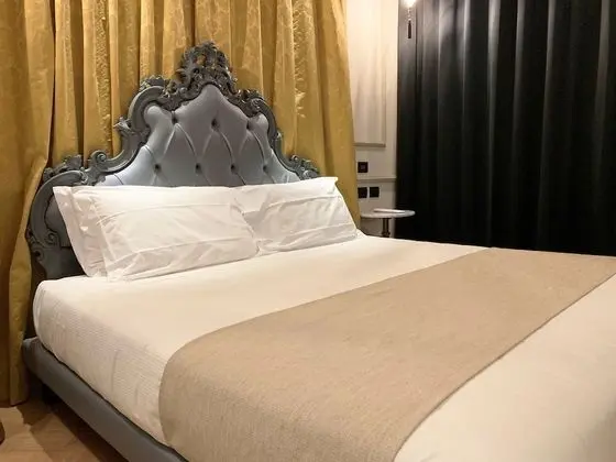 Superior Tek Büyük Yataklı Oda