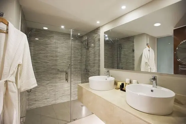 Adults Only Room 1 Pax