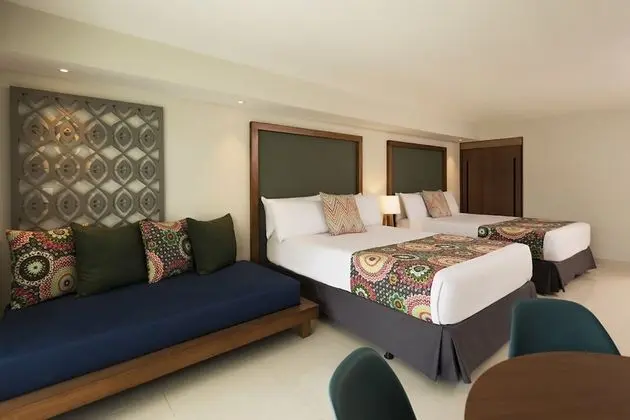 Deluxe Family Room 1 Pax