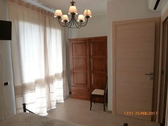 Tek Büyük Yataklı Oda