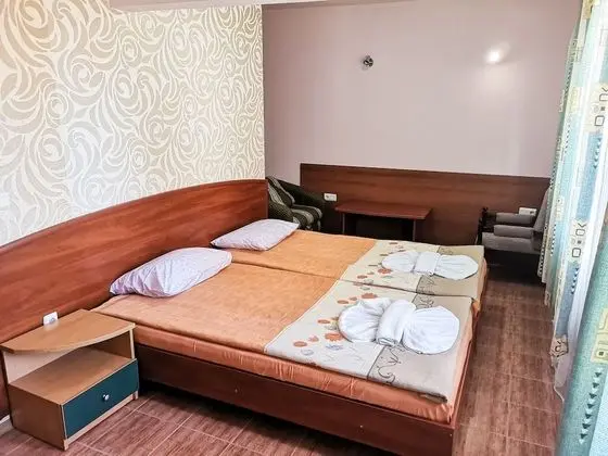 Economy Tek Büyük veya İki Ayrı Yataklı Oda
