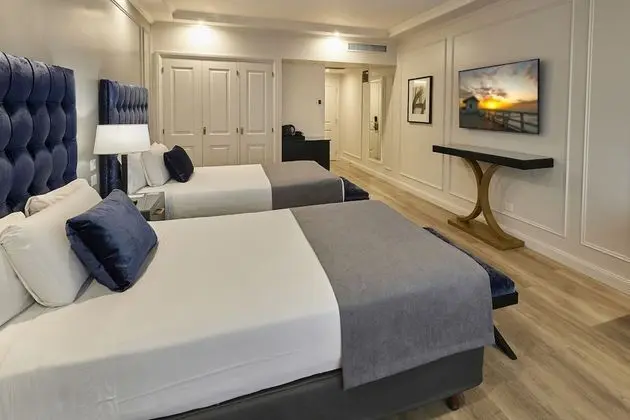 Deluxe Tek Büyük Yataklı Oda, 2 Çift Kişilik Yatak, Şehir Manzaralı