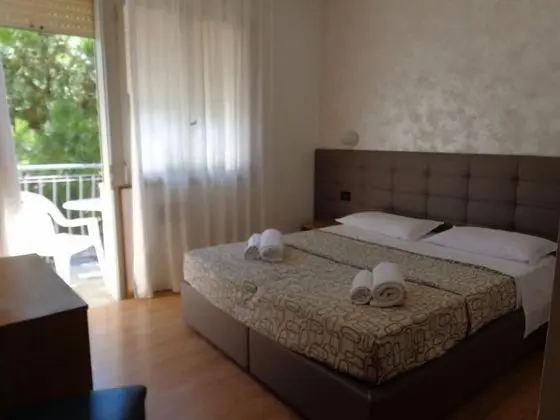Tek Büyük veya İki Ayrı Yataklı Oda