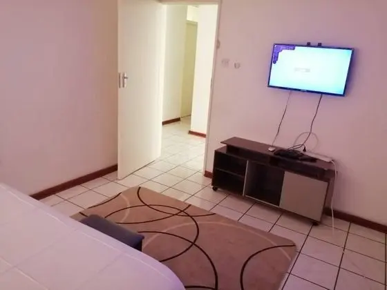 Tek Büyük Yataklı Oda, Ortak Banyo