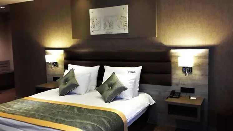 Standart Oda, Şehir Manzaralı
