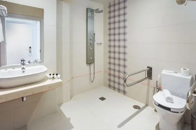 İki Ayrı Yataklı Oda, Engellilere Uygun