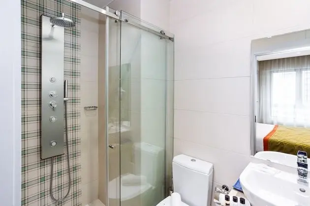 Standard Tek Büyük Yataklı Oda