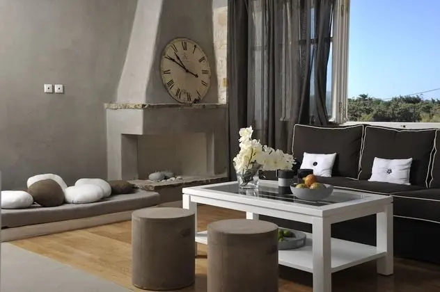 Villa Ambassador, 4 Bedrooms (with Guesthouse)