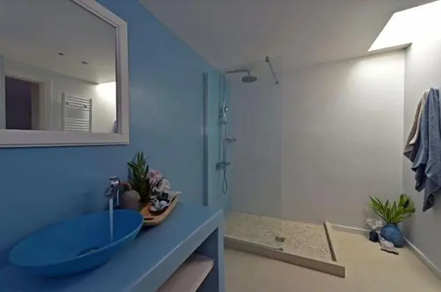Villa Ambassador, 4 Bedrooms (with Guesthouse)