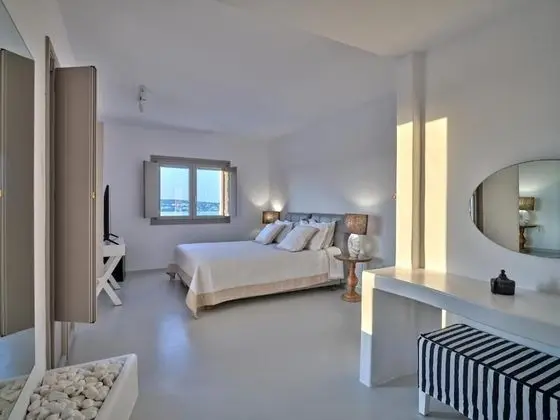 Villa Ambassador, 4 Bedrooms (with Guesthouse)