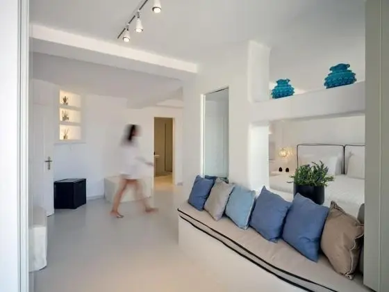 Villa Ambassador, 4 Bedrooms (with Guesthouse)