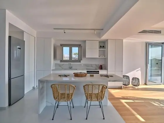 Villa Ambassador, 4 Bedrooms (with Guesthouse)