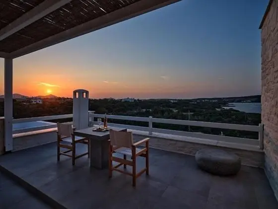 Villa Ambassador, 4 Bedrooms (with Guesthouse)