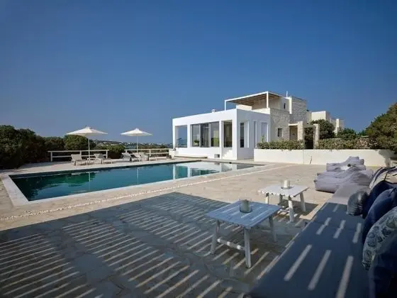 Villa Ambassador, 4 Bedrooms (with Guesthouse)