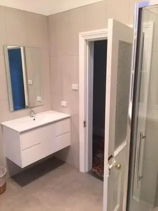 Üç Kişilik Oda, Banyolu/Duşlu