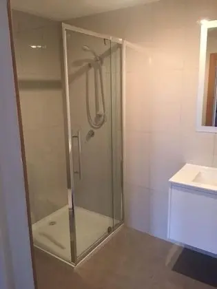 Üç Kişilik Oda, Banyolu/Duşlu