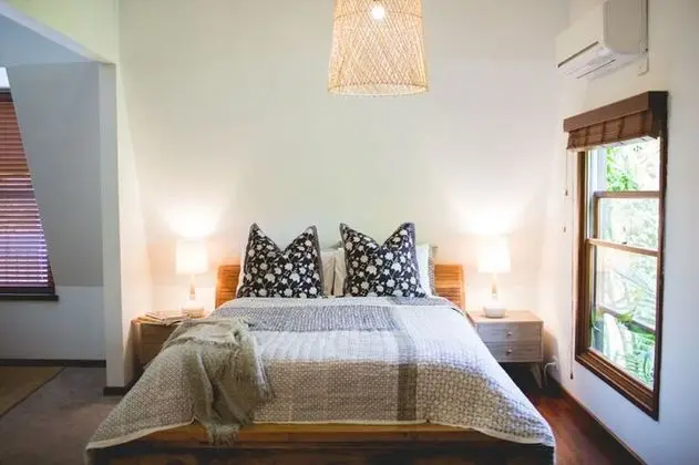Standard Çatı Katı (Loft), 1 Büyük (Queen) Boy Yatak