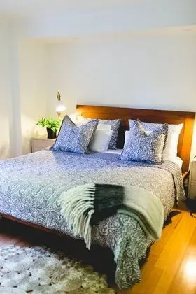 Süit, 1 En Büyük (King) Boy Yatak, Avlu