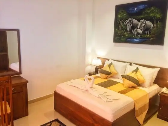 Luxury Tek Büyük Yataklı Oda