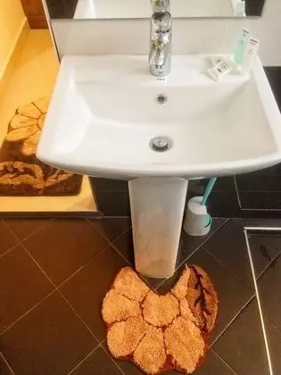 Luxury Tek Büyük Yataklı Oda
