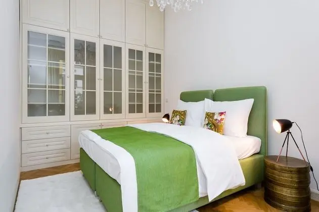 2 bedroom apartment