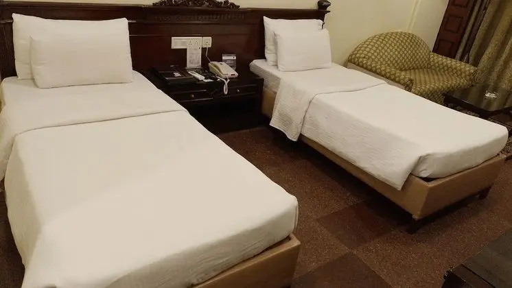 Exclusive Tek Büyük Yataklı Oda