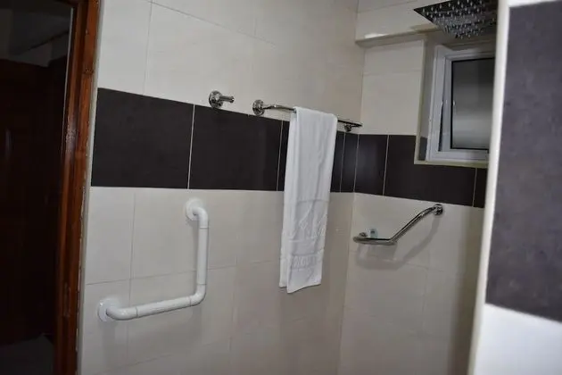 Family Oda, Bağlantılı Odalar