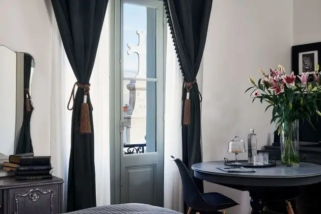 Junior Süit, Balkon (Acropolis View)