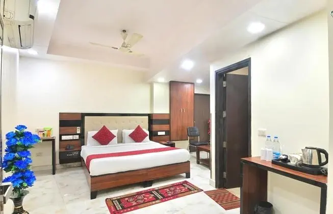 Comfort Tek Büyük Yataklı Oda