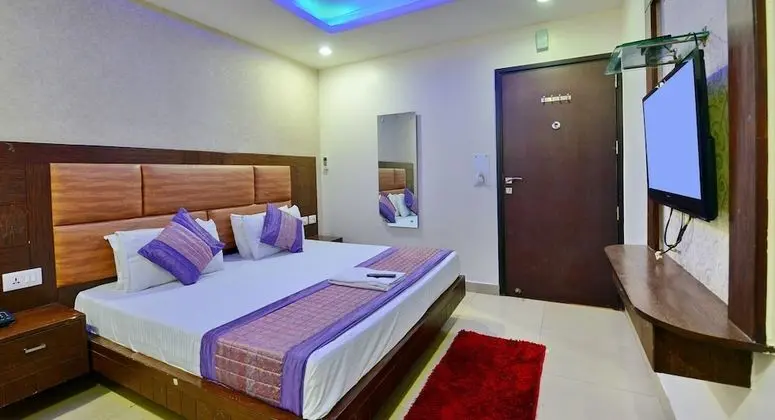 Deluxe Tek Büyük Yataklı Oda, Sigara İçilebilir