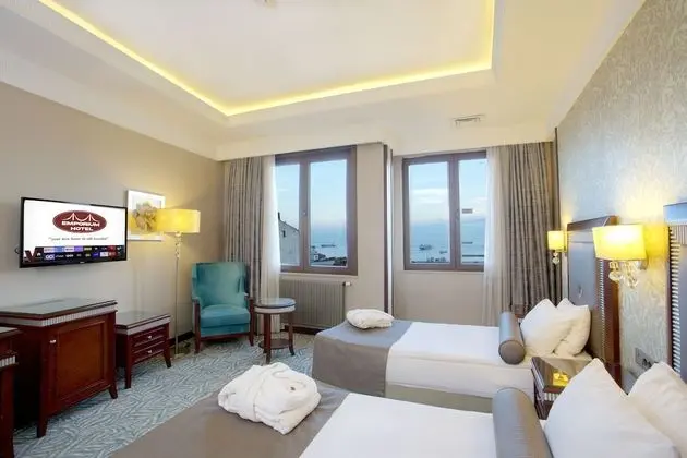 Deluxe Üç Kişilik Oda