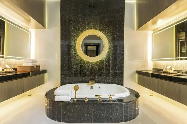Luxury Çatı Katı Süiti (Penthouse)