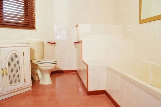 Deluxe Tek Büyük Yataklı Oda, Balkon, Deniz Manzaralı