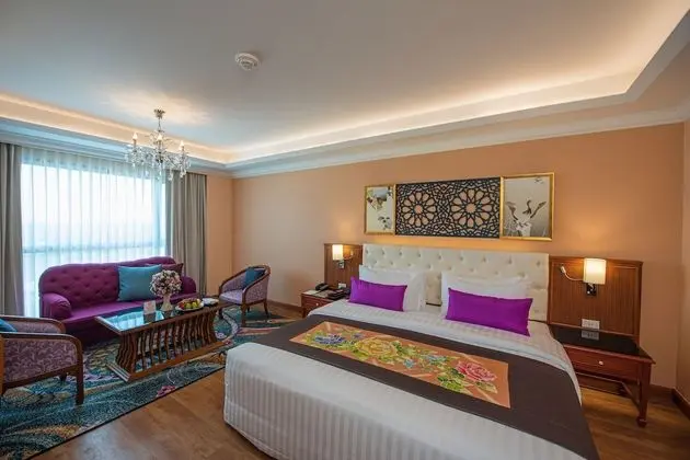 Premier Deluxe Room