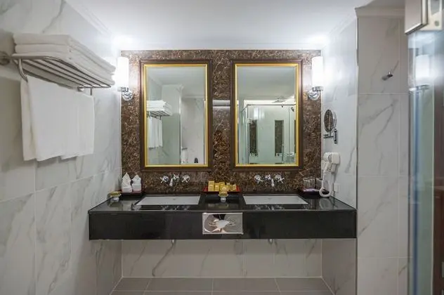 Premier Deluxe Room