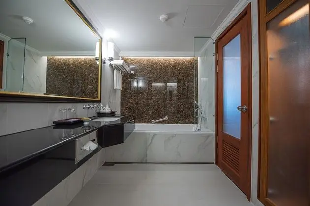 Premier Deluxe Room