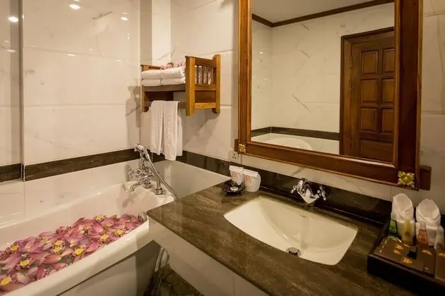 Premier Deluxe Twin/Double Room