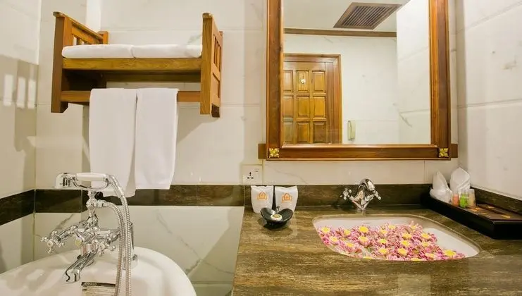 Premier Deluxe Twin/Double Room
