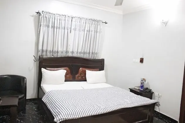 Deluxe Oda, Sigara İçilmez