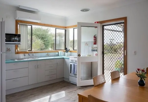 Family Ev, 3 Yatak Odası, 2 Banyolu, Koy Manzaralı (Jireh House)