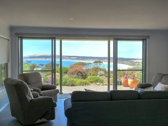 Panoramic Ev, 3 Yatak Odası, Engellilere Uygun, Koy Manzaralı (Amani House)