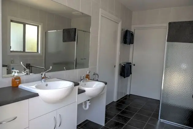 Panoramic Ev, 3 Yatak Odası, Engellilere Uygun, Koy Manzaralı (Amani House)