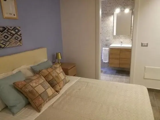 Dört Kişilik Oda, Küçük Mutfak