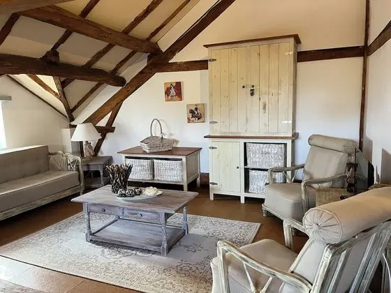 Family Tek Büyük Yataklı Oda