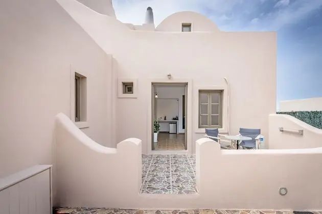 Superior Suite, Inland View