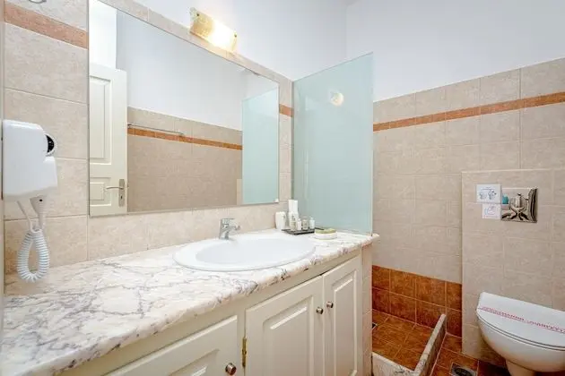 Superior Suite, Inland View