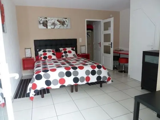 Tek Büyük Yataklı Oda, 1 Büyük (Queen) Boy Yatak, Sigara İçilmez