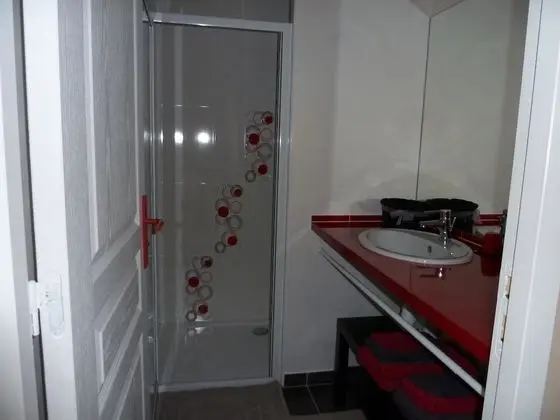 Tek Büyük Yataklı Oda, 1 Büyük (Queen) Boy Yatak, Sigara İçilmez