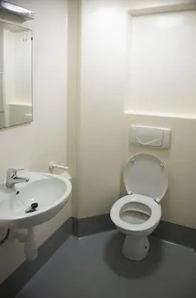 Classic Tek Büyük Yataklı Oda